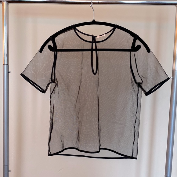 Sheer little moon top - Picture 2 of 4